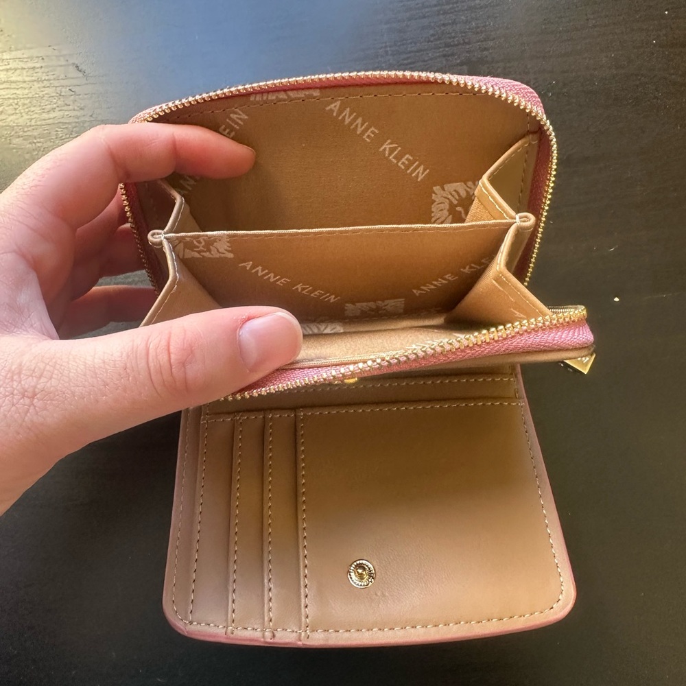AK Anne Klein Pink Classic Zip Side Snap Wallet EUC - Picture 6 of 7